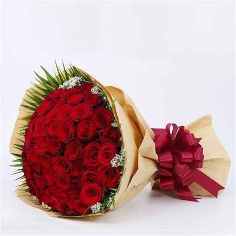 50 Roses Valentine T In Red Valentine Day T Delivery In Dubai