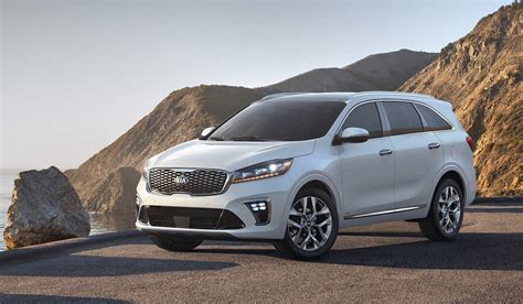 And despite the camry being longer than an suv, it was relatively easy to park. First Drive: 2019 Kia Sorento Review | 7-Seater SUV Gets Healthy Refresh