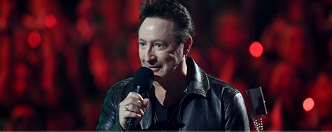 Julian Lennon Talks His Love Hate Experience With Hey Jude