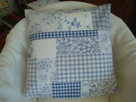 Einzelpersonen häufig gesetzt energie in dekoration da sie wählen ein unglaubliches und gemütliches haus. Nostalgie-Patchwork-Kissen+von+Linas+Cottage+auf+DaWanda ...