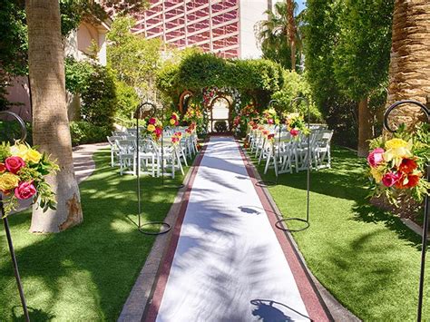 unique las vegas wedding venues to wow your guests