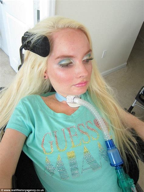 Quadriplegic Barbie Spends £10k To Look Like Her Idol Daily Mail Online