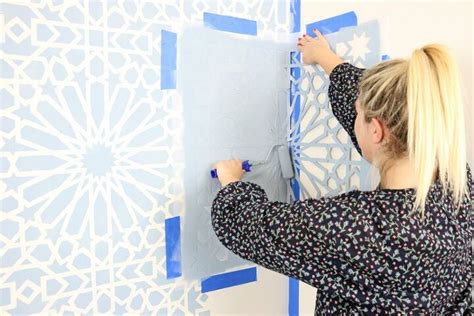 Tips And Tricks You Must Know To Stencil Walls Like A Pro Diy Stencils