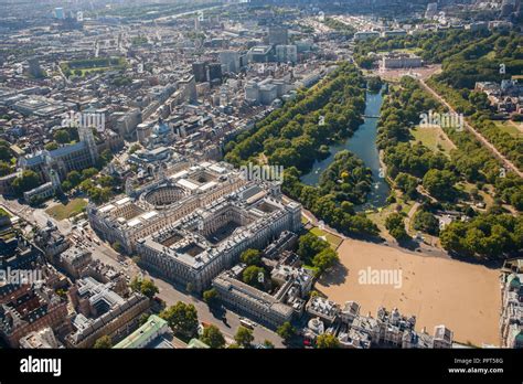 10 Downing Street Aerial Hi Res Stock Photography And Images Alamy