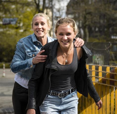 Dabei wurden die plätze bei den frauen an karla borger/julia sude (düsseldorf) sowie margareta kozuch/laura. Beachvolleyball-WM: Aussortiert - Wie sich Borger/Kozuch ...
