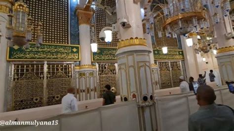 Makam Nabi Muhammad Di Masjid Nabawi