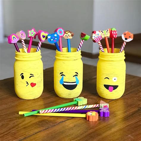 22 Easy And Crafty Back To School Projects For Little Hands