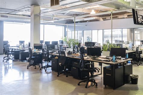 オフィス空間づくりで従業員が働きやすい環境を実現！ポイントや注意点とは Iristories アイリストーリーズ