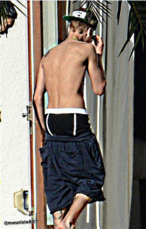 Justin Bieber Shirtless Miami Justin Bieber Photo
