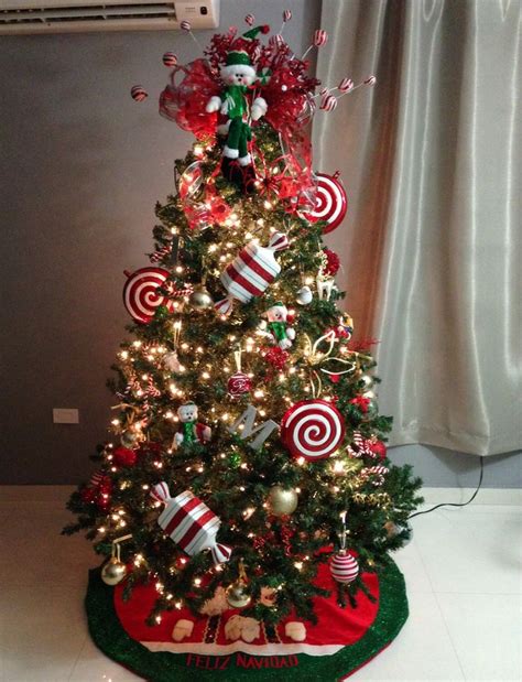 You can make these decorations for your birthday parties, wedding celebrations or just for fun. Red and white christmas. Candy themed christmas tree ...