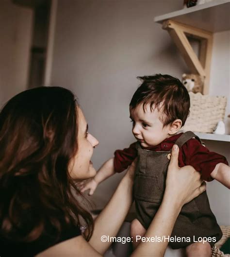 How Talking To Babies Can Boost Their Brain Development Ecdan