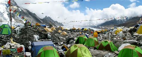 Everest Is Covered In A Giant Trash Pile And Humanity Doesnt Deserve