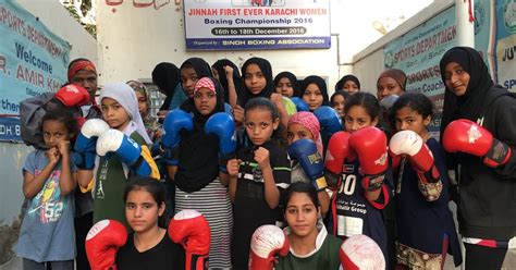 Punch With Pakistani Girls At A Karachi Boxing Club The New York Times