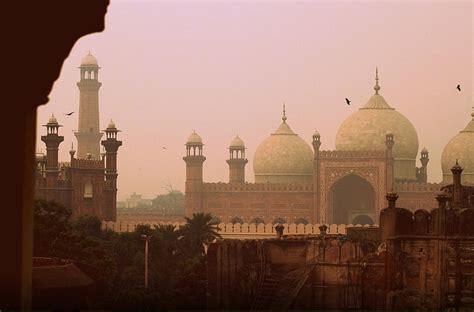 TOP 15 PLACES TO VISIT IN LAHORE | PAKISTAN TRAVEL GUIDE