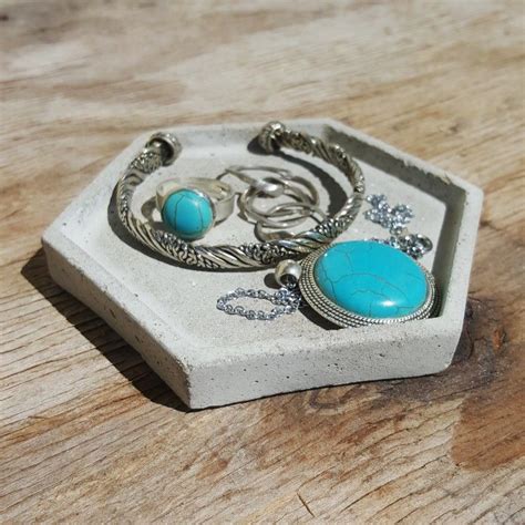 Concrete Jewellery Tray (by Mindful Makers Aus) | Concrete jewelry