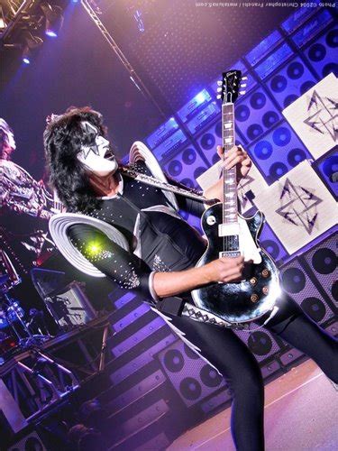 Tommy Thayer ♥ Kiss Guitarists Photo 24162413 Fanpop