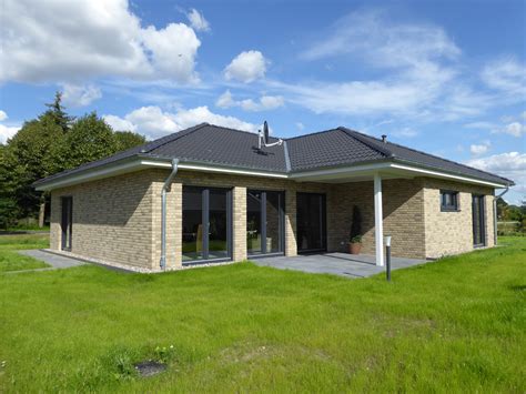 Insbesondere wer selbst ein haus bauen möchte, muss sein unternehmen sorgfältig planen und es ist der traum vieler menschen: 48 HQ Photos Haus Bauen Kiel - Haus Bauen In Kiel ...