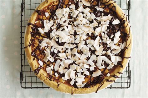 Refrigerate pie until cream layer is set, at least 6 hours. Samoa Pie Recipe | Bakepedia