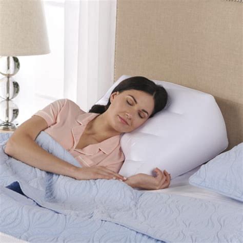 The Inflatable Pillow Wedge Helps Improve Comfort And Circulation In