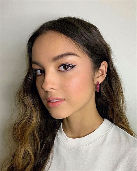 Olivia rodrigo, julia lester — wondering 03:45. Olivia Rodrigo | Makeup looks, Olivia, Festival makeup