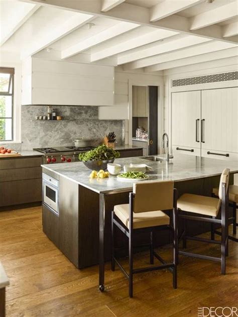 Kitchen set minimalis model island merupakan salah satu model kitchen set yang sangat cocok bagi anda yang memiliki ruang rumah yang agak luas dan membutuhkan tempat penyimpanan yang banyak. Desain Kithcen Set Minimalis Pilihan Untuk Percantik Dapur