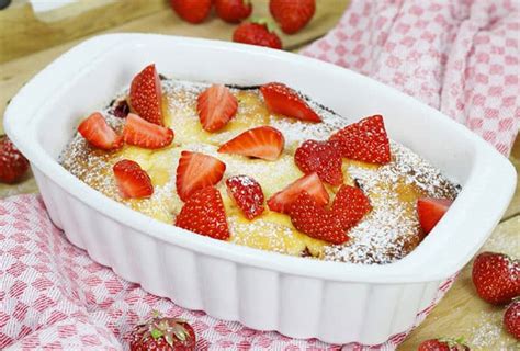 Clafoutis aux fraises CuisineThermomix Recettes spéciales Thermomix Dessert