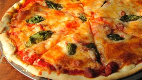 All you need for an excellent pizza margherita are some basic but high quality ingredients. Authentic Pizza Margherita Recipe - Allrecipes.com