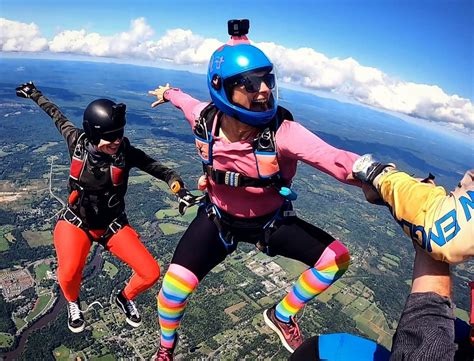Tips On Dressing For Success For Your First Skydive Western New York