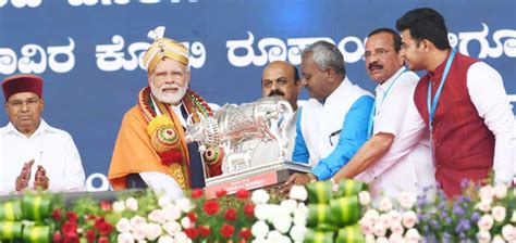 Pm Inaugurates And Lays The Foundation Stone Of Multiple Rail And Road