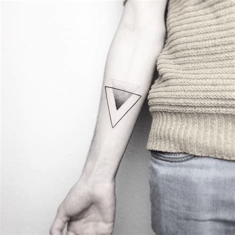 ·triangles Tattoo· By Pati San Martín Triangle Tattoo Tattoos