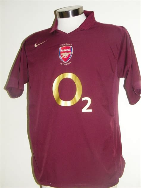 Arsenal Home Football Shirt 2005 2006 Sponsored By O2