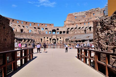 Passeio Turístico Guiado Ao Coliseu Com Arena Fórum Romano E Monte