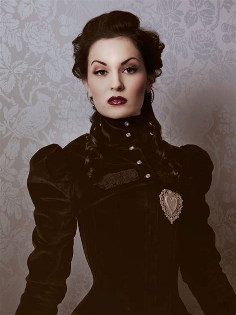 Steampunk Fashion Guide Gothic Victorian Black Velvet
