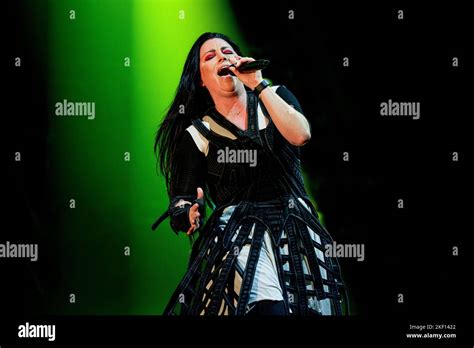 Italy 10 November 2022 Evanescence Worlds Collide Tour Live At