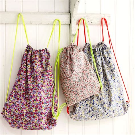 Sew Yourself A Pretty Carry All Free Drawstring Bag Pattern