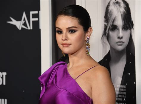 ‘im Not A Model Selena Gomez Hits Back At Body Shamers Over Weight