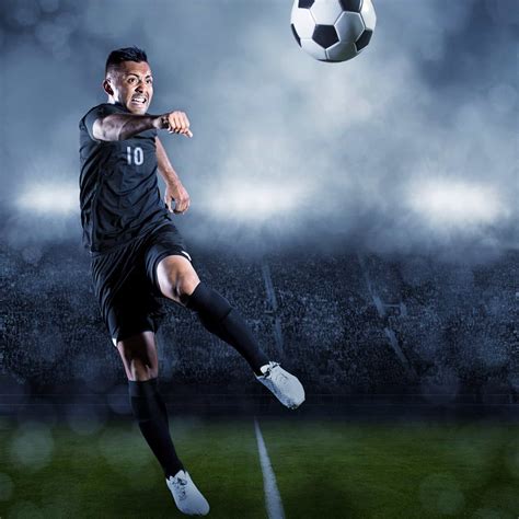 How To Volley A Soccer Ball A Soccer Players Complete Guide To The Game