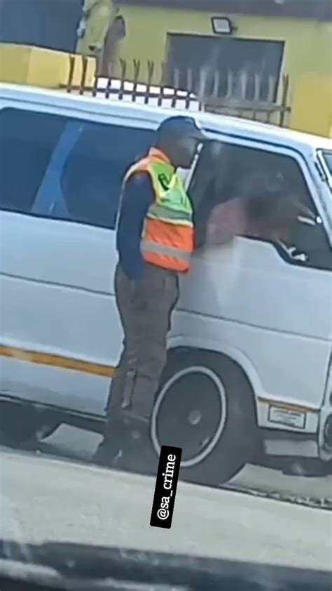 Crimeinsa On Twitter Jmpd Officer Caught On Camera Taking Sweets From A Taxi Driver T