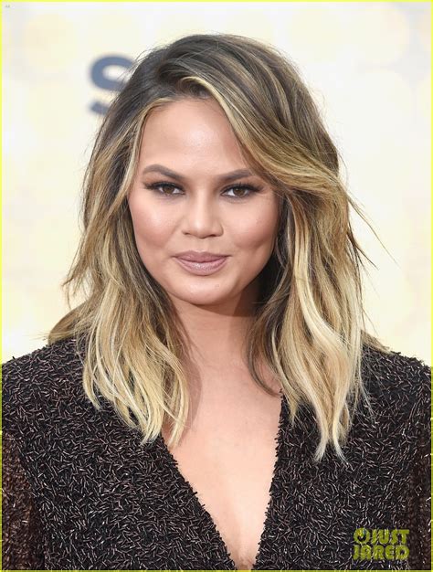 Chrissy Teigen Reveals The Cosmetic Surgery She Had Done Shows The