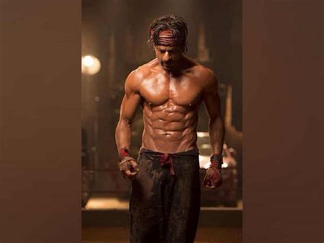 Shah Rukh Khan Breaks The Internet With Shirtless Photo Check Out The Pathaan Stars Abs