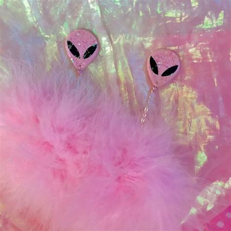 Pin By Chaney Patrick On A E S T H E T I C Pink Space Grunge Alien