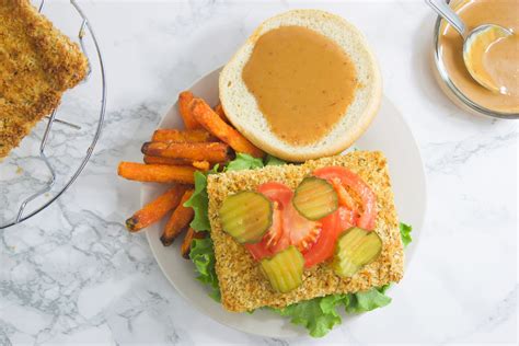 Primarily it's for my brother who insist on some kind of fried sandwich for breakfast, lunch and dinner. Air Fried Tofu Sandwich | Recipe | Fried tofu, Tofu ...