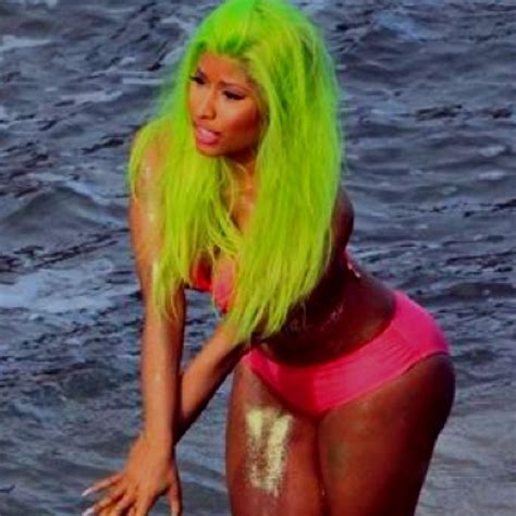 Pin By Brittany Crotts On Nicki Nicki Minaj Starships Nicki Minaj Songs Nicki Minaj