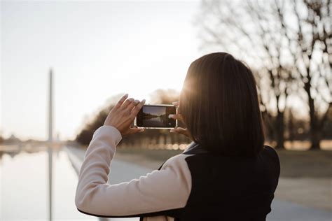 5 Iphone Photography Tips For Using Natural Light Flytographer