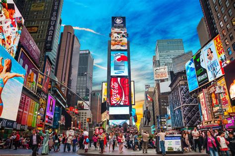 Cómo Es La Gigantesca Pantalla Publicitaria Del Times Square Que Está