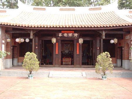 Traditional chinese houses often come to mind when we first think of chinese culture. Traditional Houses Around The Word | Traditional chinese ...