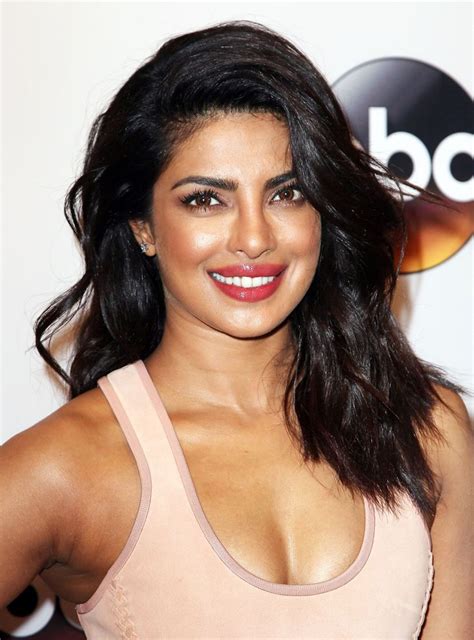 Priyanka Chopra Responds To That Armpit Photoshopping Scandal Beauty Celebrity Makeup Looks