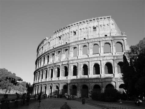 Exporta fotos en blanco y negro a instagram, twitter, facebook y correo electrónico. De paseo por el mundo: Roma en blanco y negro