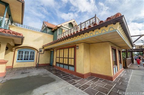 Photos Club 33 Exterior Completed At Magic Kingdom