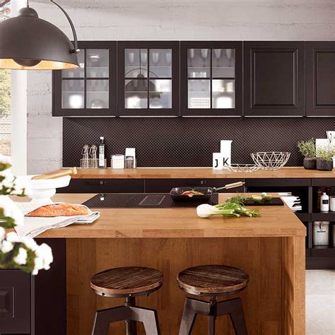 Cocina moderna con muebles de madera laminada. Cocinas modernas: Muebles de cocina con mucho estilo y ...